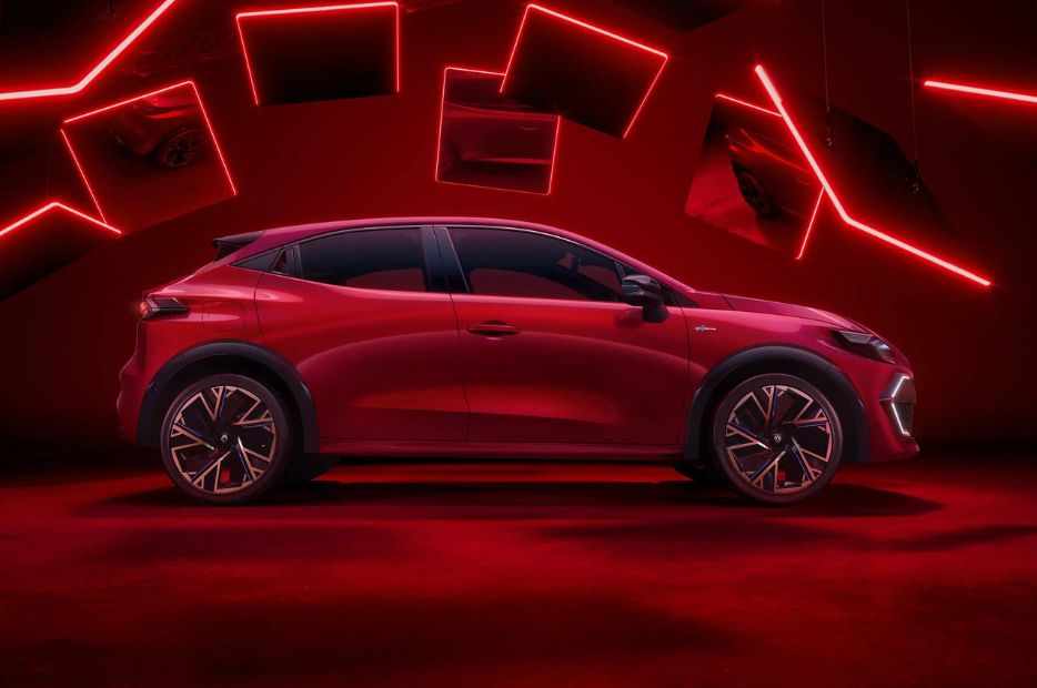 nuova renault clio 2026 laterale