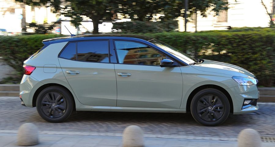 nuova skoda fabia laterale