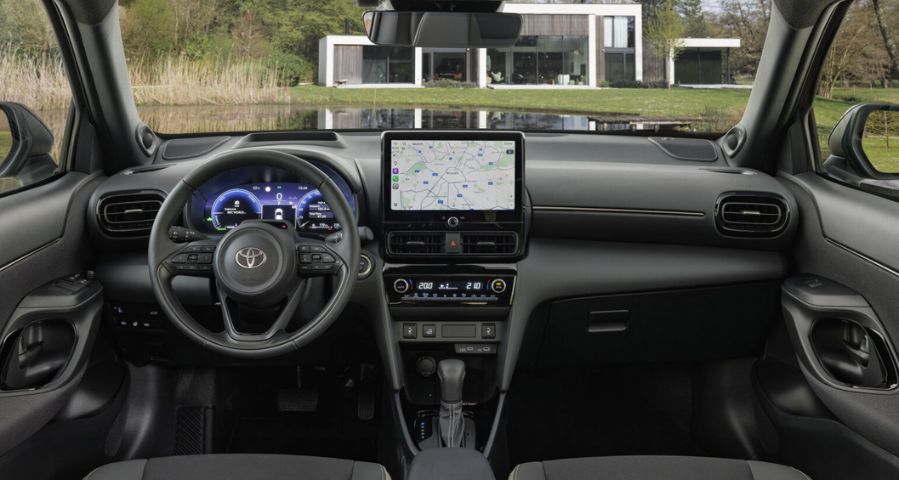 nuova Toyota Yaris Cross restyling interni