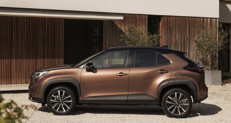 nuova Toyota Yaris Cross restyling lato