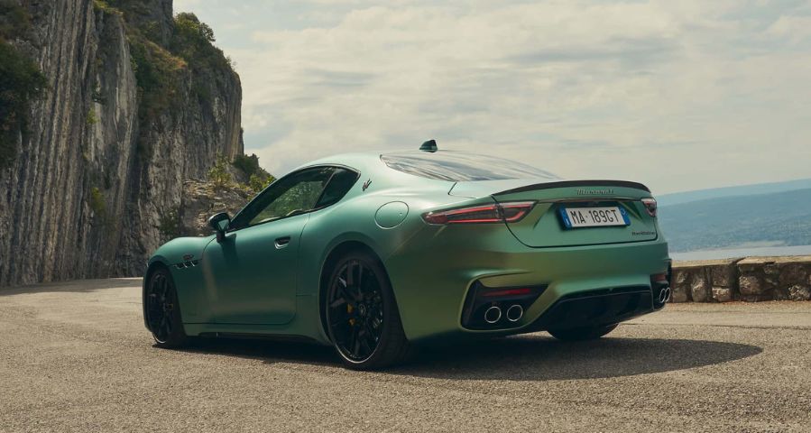 maserati granturismo dietro