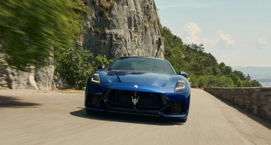 maserati granturismo frontale