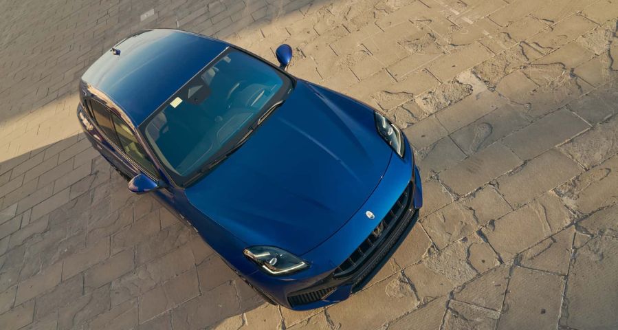 nuova maserati grecale tettuccio